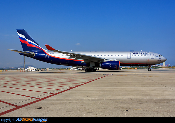 Airbus A330-243 Airbus A330-243