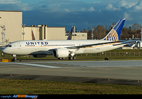 Boeing 787-8 Dreamliner Boeing 787-8 Dreamliner
