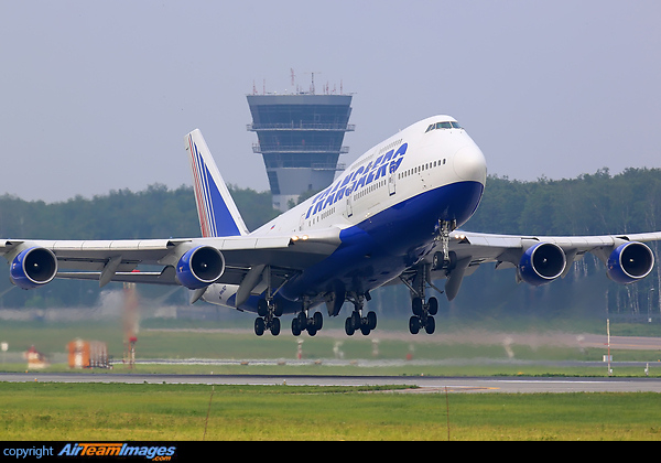 Boeing 747-412 Boeing 747-412