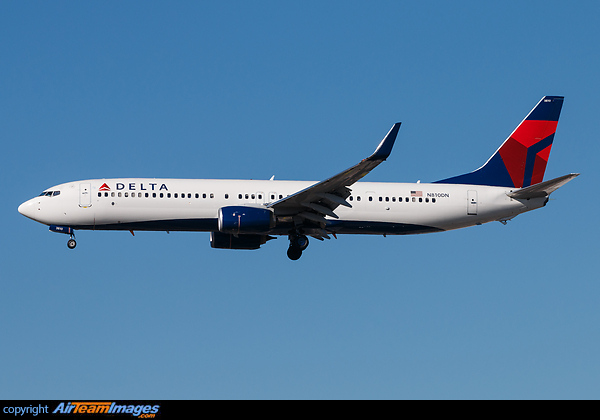 Boeing 737-932/ER Boeing 737-932/ER