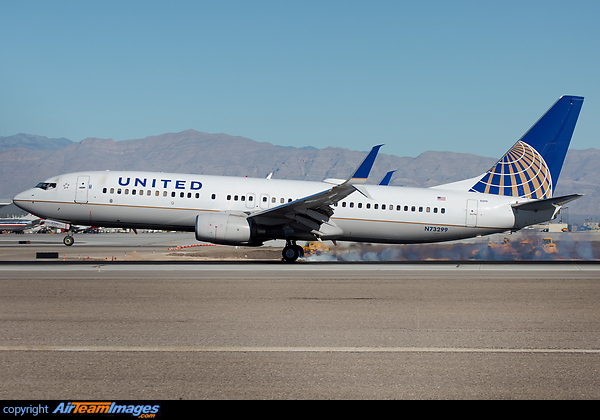 Boeing 737-824 Boeing 737-824