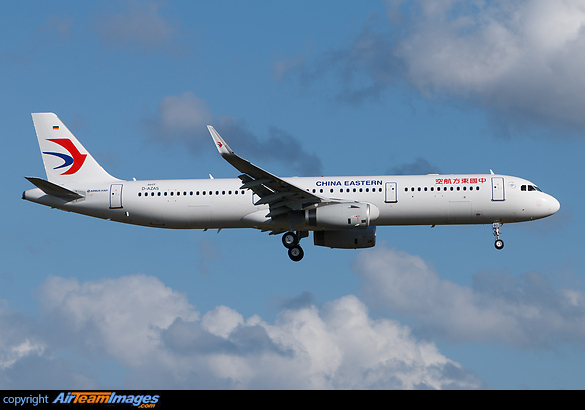 Performing an ILS approch @HAM during its maiden flight... Airbus A321-231