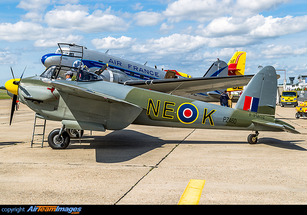 3/4 scale replica de Havilland DH-98 Mosquito