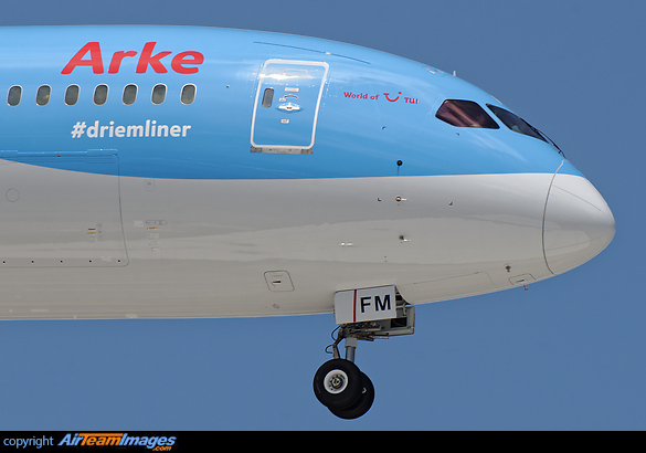 Boeing 787-8 Dreamliner Boeing 787-8 Dreamliner