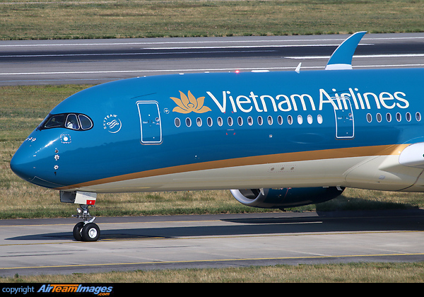 Delivery flight. Airbus A350-941