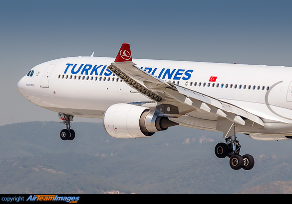 Airbus A330-303 Airbus A330-303