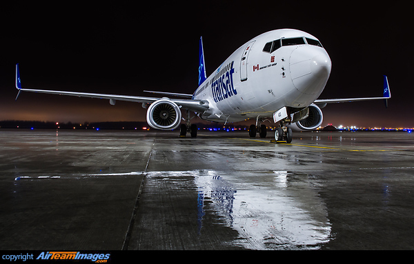 Boeing 737-8Q8 Boeing 737-8Q8