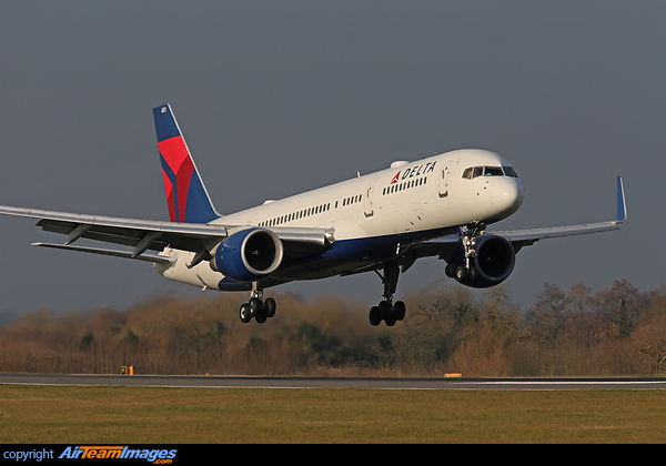 Boeing 757-231 Boeing 757-231