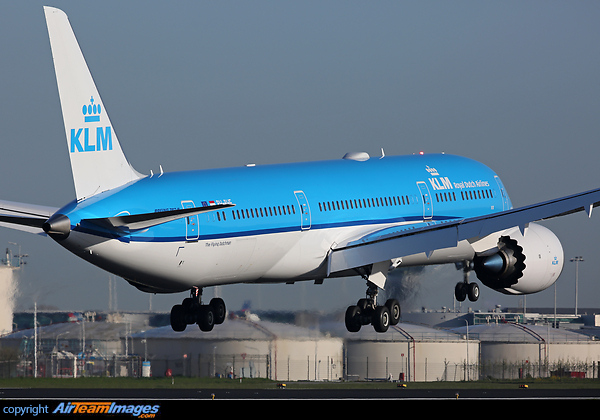 5th DREAMLINER ("900") in KLM fleet named "Hibiscus" delivered on 22/04/2016 Boeing 787-9 Dreamliner