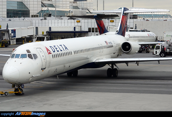 McDonnell Douglas MD-88 McDonnell Douglas MD-88
