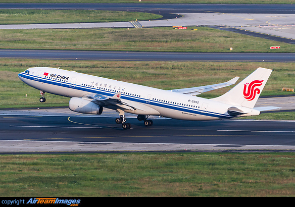 Airbus A330-243 Airbus A330-243