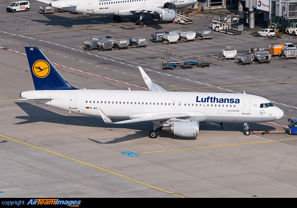 Airbus A320-214 Airbus A320-214