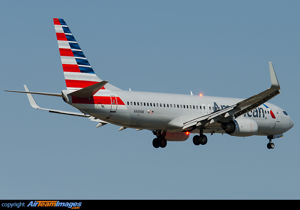 Boeing 737-823 Boeing 737-823