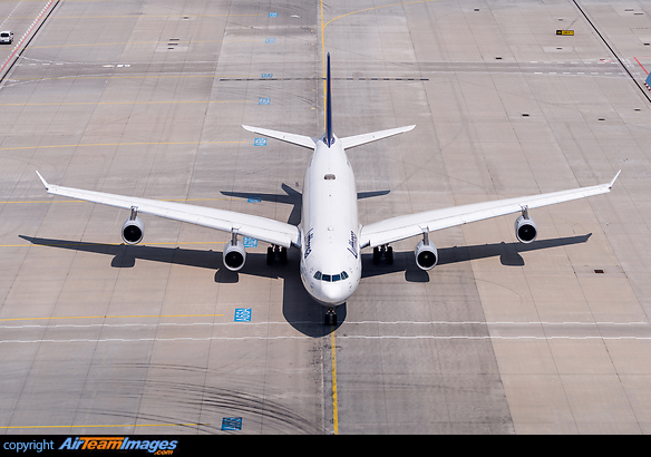 Airbus A340-313 Airbus A340-313