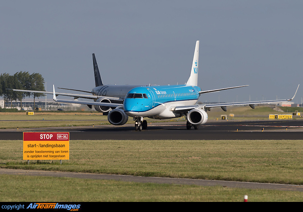 Embraer ERJ-190LR Embraer ERJ-190LR