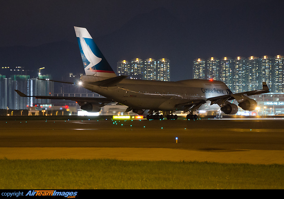 Boeing 747-412 Boeing 747-412