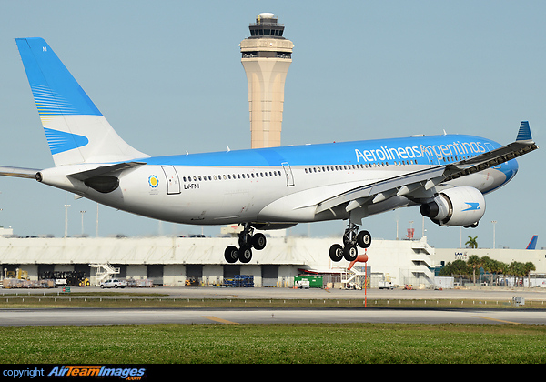 Airbus A330-223 Airbus A330-223