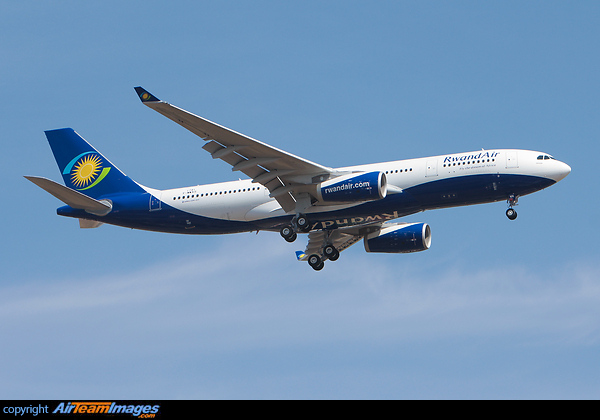 First A330-200 for Rwandair Airbus A330-243