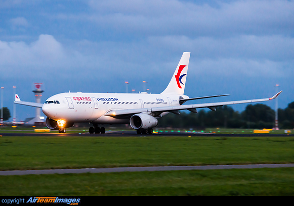 Airbus A330-243 Airbus A330-243
