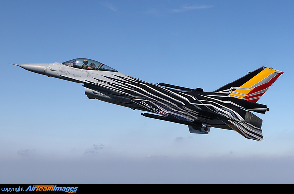 F-16AM Fighting Falcon F-16AM Fighting Falcon