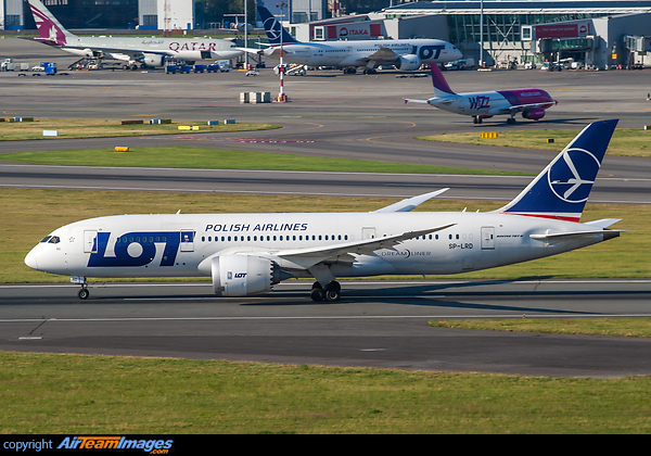 Boeing 787-8 Dreamliner Boeing 787-8 Dreamliner