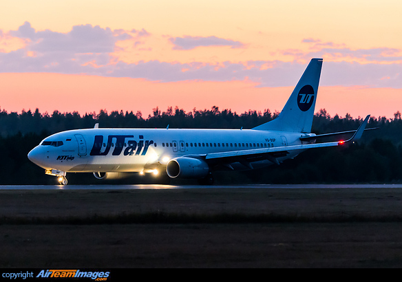 Boeing 737-8GU Boeing 737-8GU