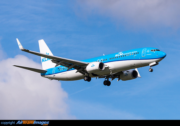 Boeing 737-8K2 Boeing 737-8K2