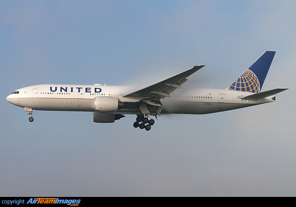Boeing 777-222 Boeing 777-222