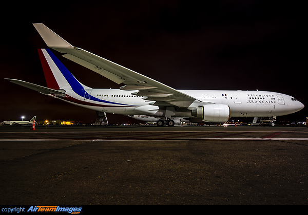 Airbus A330-223 Airbus A330-223