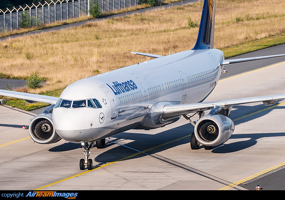 Airbus A321-131 Airbus A321-131