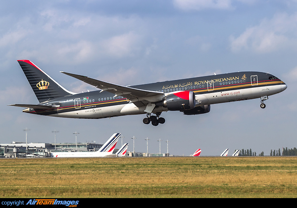 Boeing 787-8 Dreamliner Boeing 787-8 Dreamliner