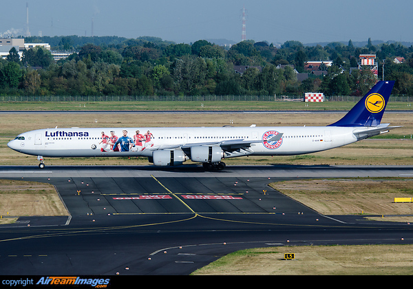 Airbus A340-642 Airbus A340-642