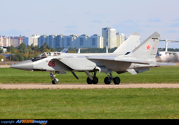 Mikoyan Gurevich MiG-31 Mikoyan Gurevich MiG-31