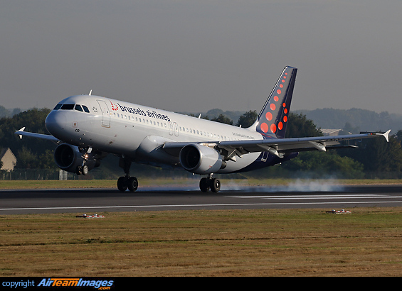 Airbus A320-214 Airbus A320-214