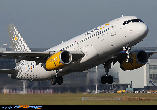 Airbus A320-232 Airbus A320-232