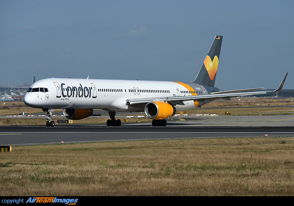 Boeing 757-330 Boeing 757-330