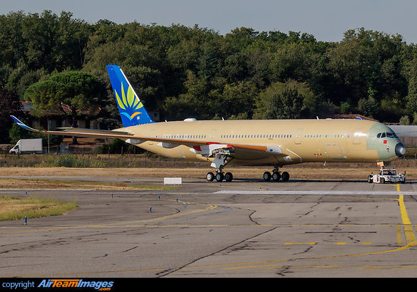 First A350 Air Caraibes Airbus A350-941