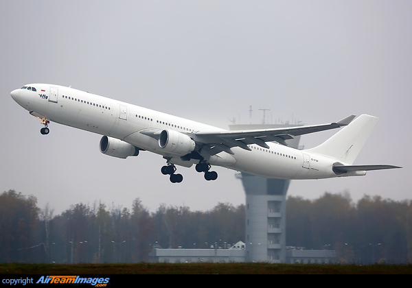 Airbus A330-322 Airbus A330-322