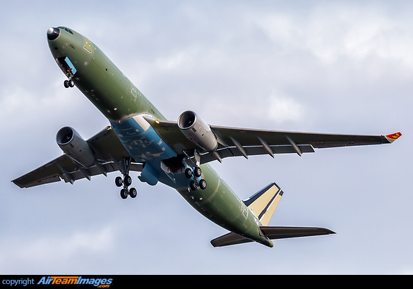 Airbus A330-343 Airbus A330-343