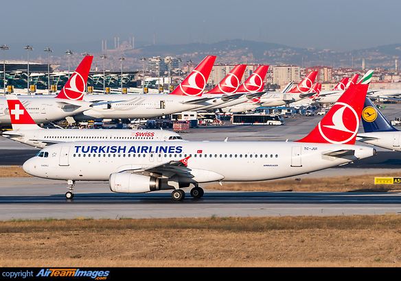 Airbus A320-232 Airbus A320-232