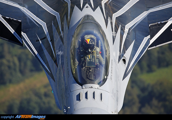 F-16AM Fighting Falcon F-16AM Fighting Falcon