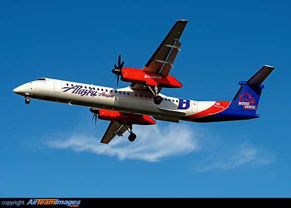Boise State Broncos color scheme Bombardier Dash 8-402Q