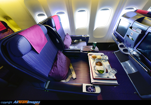Boeing 777-3D7 Boeing 777-3D7