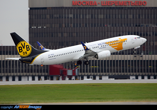 BVB 09 livery Boeing 737-8SH