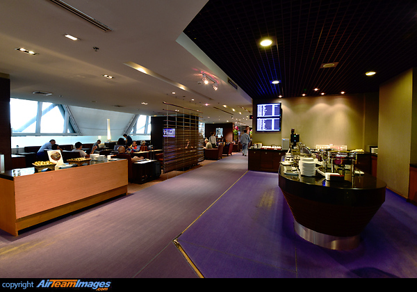 Thai Airways Royal Silk Lounge Bangkok Suvarnabhumi