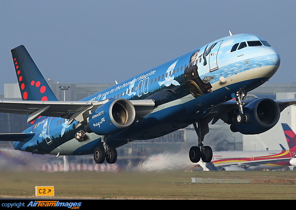 Airbus A320-214 Airbus A320-214