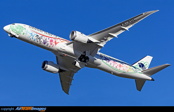 AeroMexico's first 787-9 dreamliner in a colorful "Quetzalcoatl" livery Boeing 787-9 Dreamliner