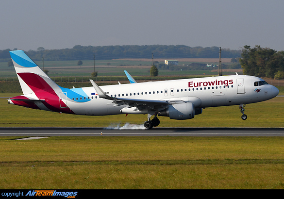 Airbus A320-214 Airbus A320-214
