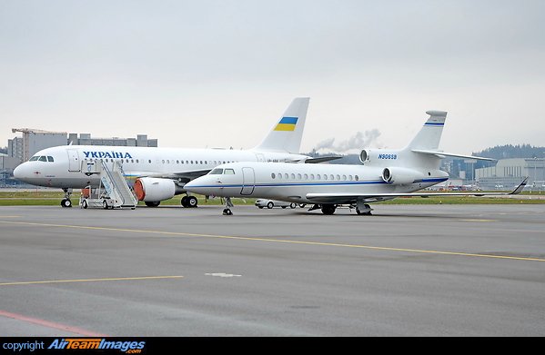 VIP Visitors For WEF Dassault Falcon 7X