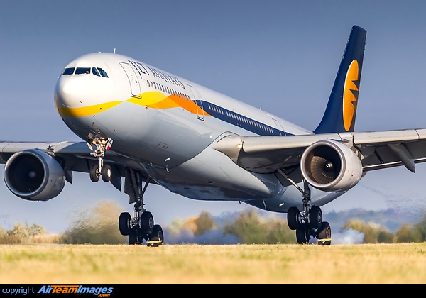 Airbus A330-302 Airbus A330-302